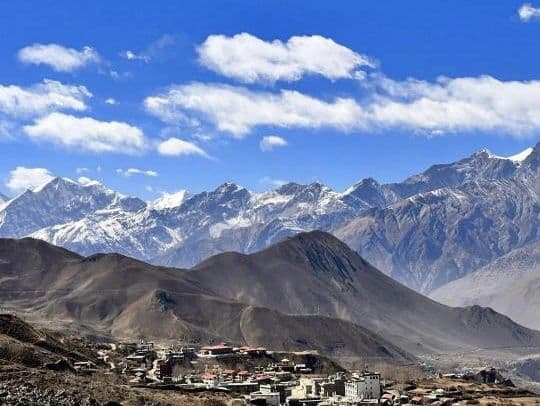 Manang village below the Annapurna range